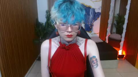 lyra_tay online show from May 2, 7:06 pm