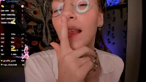 Lyra online show from November 9, 12:38 am