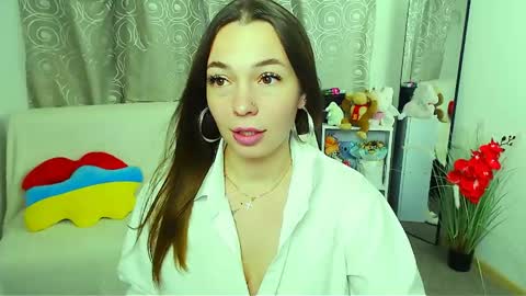 Vikki online show from June 6, 12:33 pm