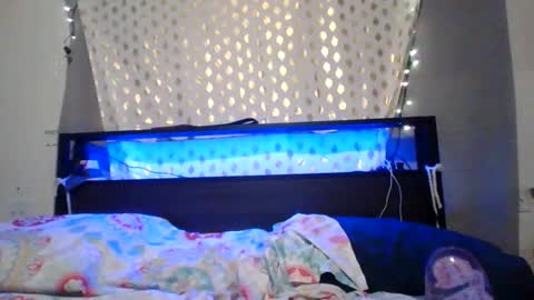 maceyloves online show from May 1, 2:04 am