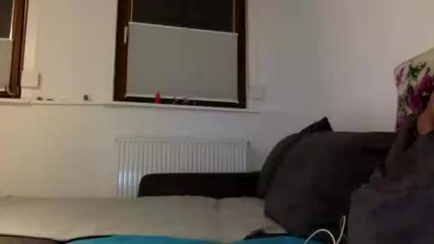 Madaluna online show from March 12, 9:50 pm