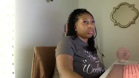 madam_glam online show from June 12, 3:42 pm