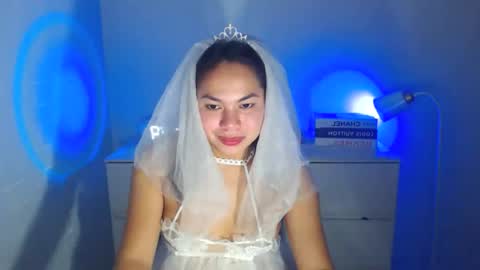 Ivy online show from July 12, 6:03 am
