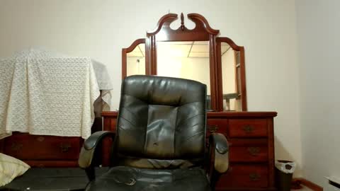 Snapshot of madammix76 chatting on February 5, 3:55 am Madammix769 online show from February 5, 3:55 am