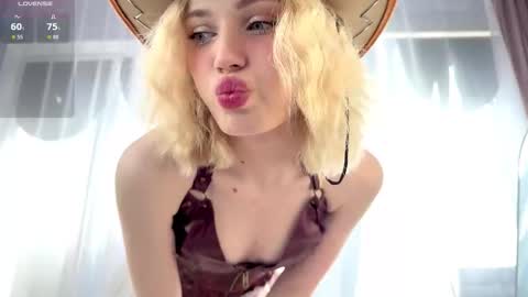 Fiona online show from March 16, 5:44 am