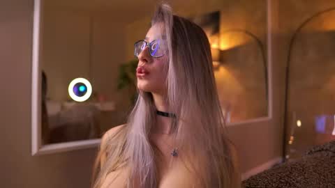 Maddie online show from April 27, 6:49 pm