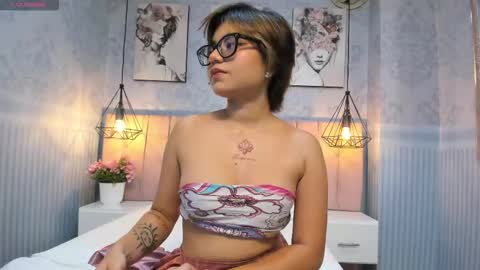 MADDIE online show from March 18, 3:00 am