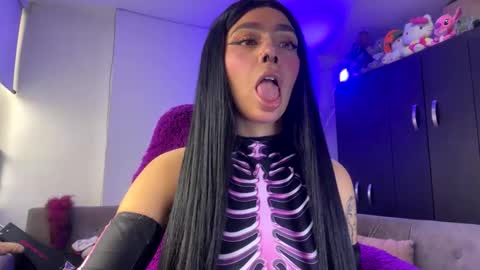 Maddie online show from March 16, 8:02 pm