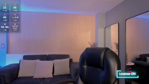 Maddison online show from December 18, 4:28 am