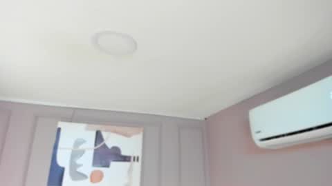 Maddy  online show from March 7, 11:40 am