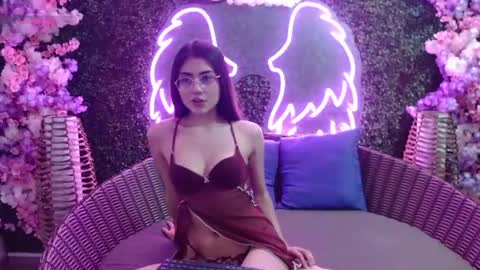 maddy_kind online show from July 9, 4:04 am