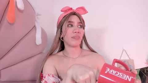 Madelin Clerk online show from November 27, 8:23 pm