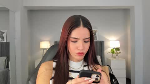 Madie  online show from February 3, 11:31 am