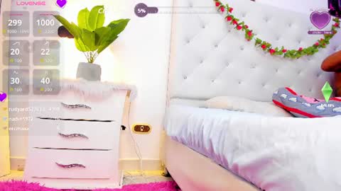 Jenny  online show from July 28, 6:20 pm
