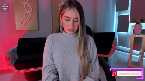 Maddi Collins online show from February 19, 1:21 pm