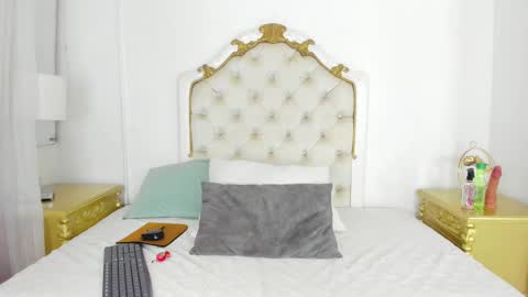 madisongomez16 online show from March 12, 3:24 am