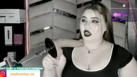 madissonlee__ online show from July 14, 10:47 pm