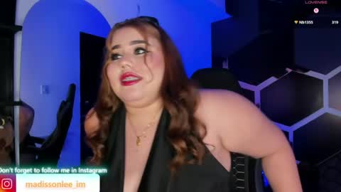 madissonlee__ online show from June 27, 4:13 am