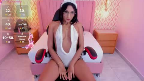 MAEVIDOL  online show from August 5, 12:33 pm