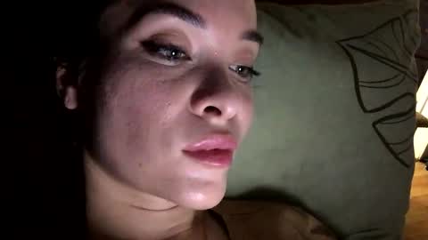 Snapshot of magggg658318 chatting on February 14, 2:54 pm magggg658318 online show from February 14, 2:54 pm