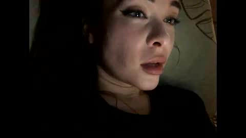 Snapshot of magggg658318 chatting on January 14, 2:53 pm magggg658318 online show from January 14, 2:53 pm