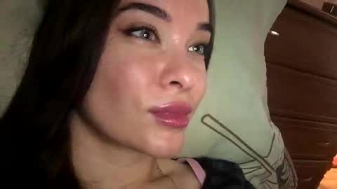 Snapshot of magggg658318 chatting on December 30, 12:09 pm magggg658318 online show from December 30, 12:09 pm