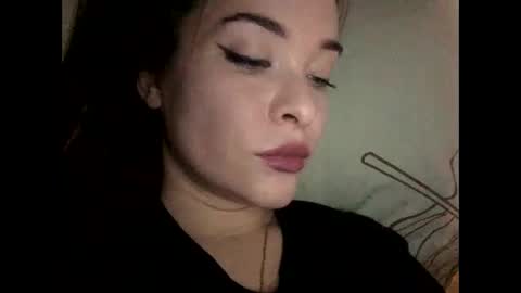 Snapshot of magggg658318 chatting on January 21, 1:43 pm magggg658318 online show from January 21, 1:43 pm