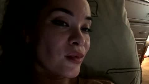 Snapshot of magggg658318 chatting on February 13, 2:09 pm magggg658318 online show from February 13, 2:09 pm