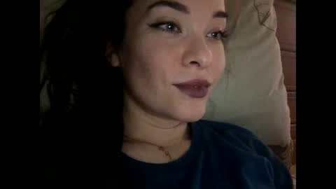Snapshot of magggg658318 chatting on January 24, 1:03 pm magggg658318 online show from January 24, 1:03 pm