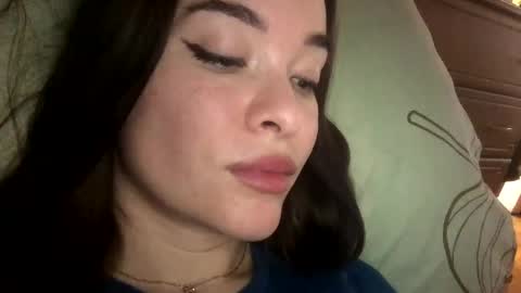 Snapshot of magggg658318 chatting on January 8, 11:32 am magggg658318 online show from January 8, 11:32 am