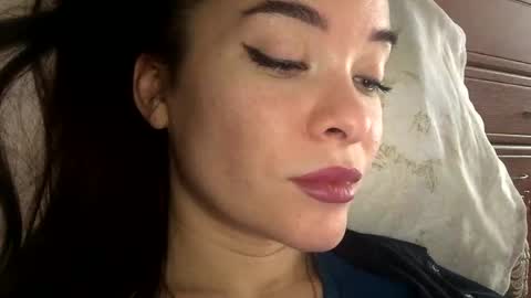 Snapshot of magggg658318 chatting on January 10, 10:50 am magggg658318 online show from January 10, 10:50 am