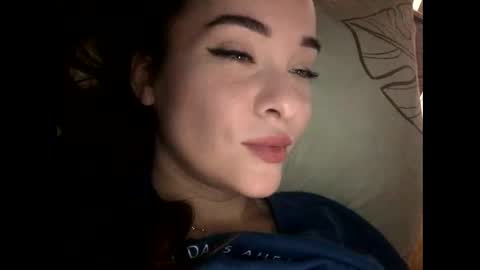 Snapshot of magggg658318 chatting on January 16, 12:53 pm magggg658318 online show from January 16, 12:53 pm