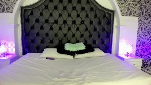 mahia_soto online show from July 26, 3:25 am