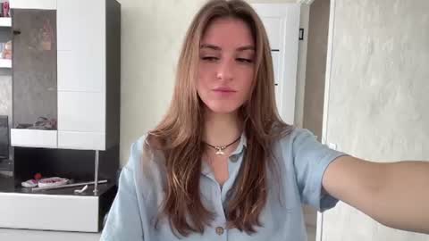 M I A online show from August 7, 8:43 am