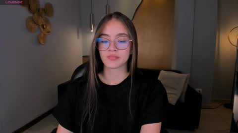  Maia  online show from October 1, 6:35 pm