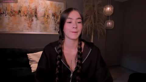  Maia  online show from March 5, 5:53 pm