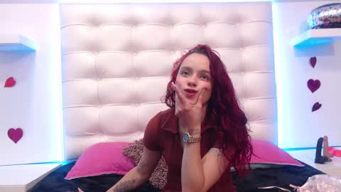 Snapshot of maiapark chatting on March 9, 1:59 pm Maia online show from March 9, 1:59 pm