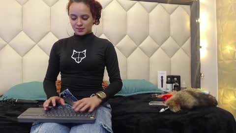 Snapshot of maiapark chatting on December 29, 3:24 pm Maia online show from December 29, 3:24 pm