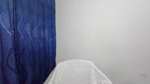 MaiaRosse  online show from January 15, 4:51 am