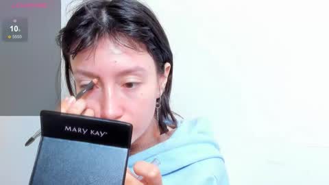 Snapshot of maibys_cute chatting on October 9, 4:27 am maibys online show from October 9, 4:27 am
