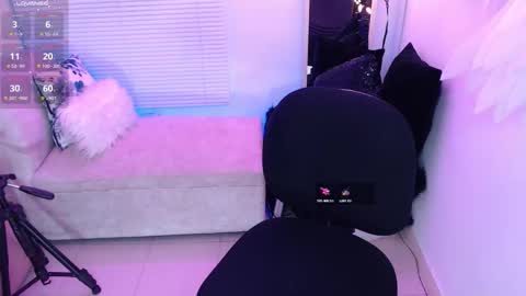 Snapshot of mailywindsor chatting on October 11, 10:12 pm Maily online show from October 11, 10:12 pm