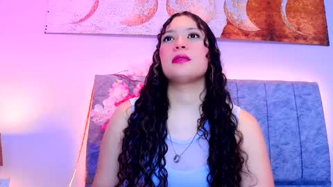 Snapshot of maite_stone1 chatting on October 3, 4:17 am MAITE STONE1 online show from October 3, 4:17 am