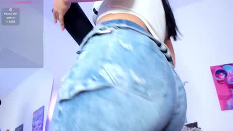 mai  online show from January 13, 7:07 pm