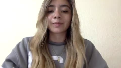 majo_gomezz online show from August 4, 4:18 am