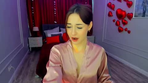 makeyouehappy online show from March 4, 3:46 am