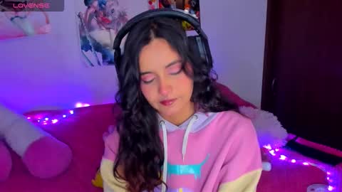 Maki Sins online show from September 19, 5:39 am