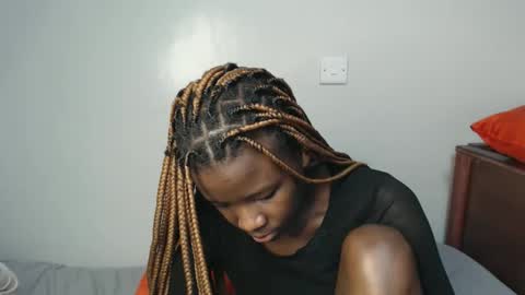 lati online show from November 9, 1:56 am