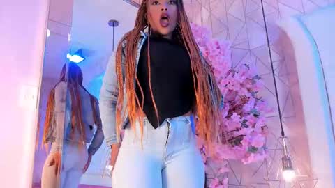 Malika soleil  online show from March 8, 5:11 am