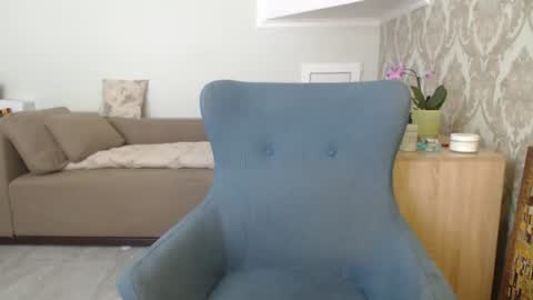 mallinia online show from July 17, 1:26 pm