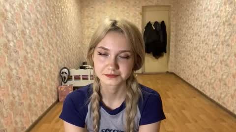 Amelia online show from January 17, 3:19 pm